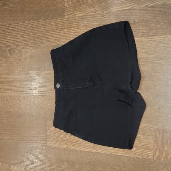 Talula Jean Shorts - Picture 1 of 4